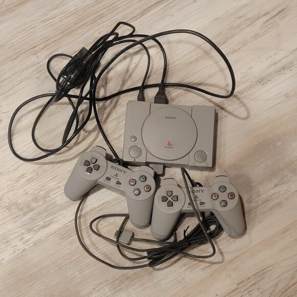 Playstation Classic mini 20 games preloaded, Excellent - Picture 1 of 2